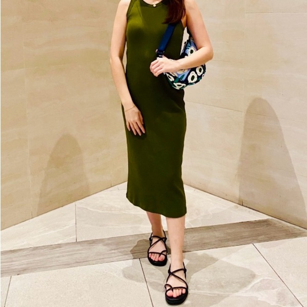 Uniqlo Dark Green Midi Dress